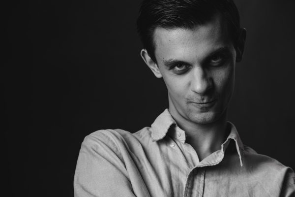 man-is-emotional-portrait-black-white-13.jpg