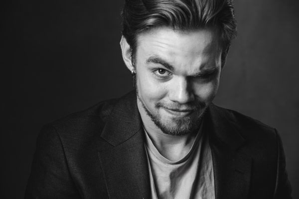 man-is-emotional-portrait-black-white-7.jpg