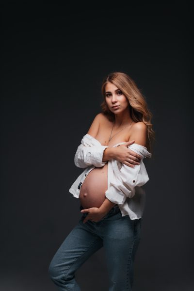 young-beautiful-pregnant-woman-white-shirt-5.jpg