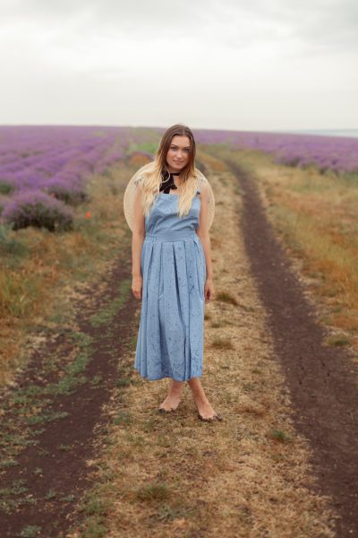 woman-dirty-ground-way-blue-dress-wicker-hat-lavender-fields-provence-2.jpg